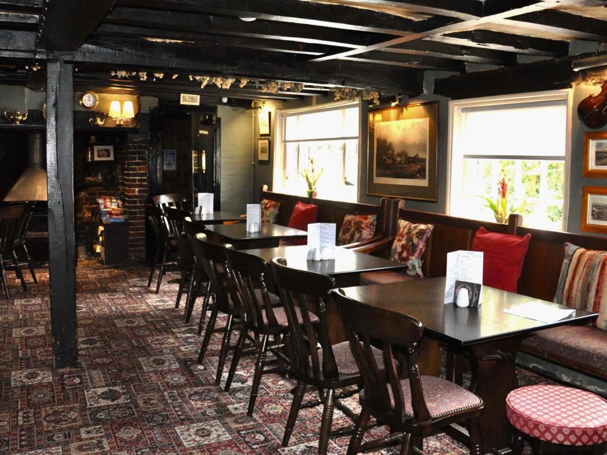 Rose And Crown B&B Burwash Bagian luar foto