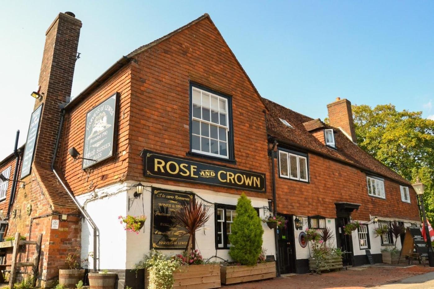 Rose And Crown B&B Burwash Bagian luar foto